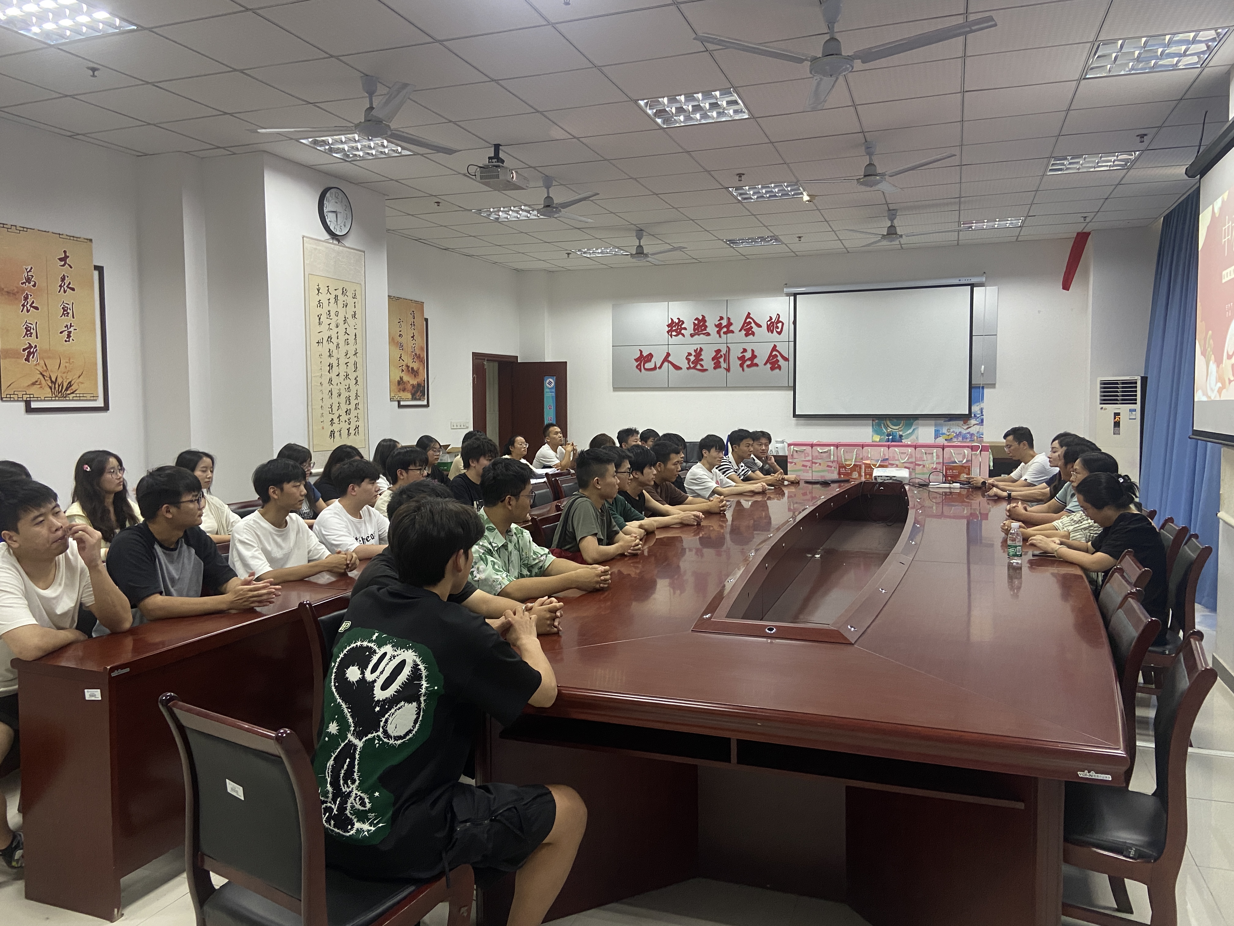 dVRN_1726625043631006231.jpg 239b2d944e0fc57046dcb3d23eb38e65.jpg